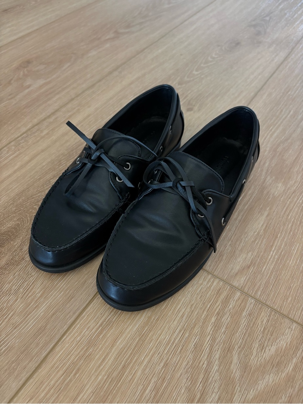theo loafers in black